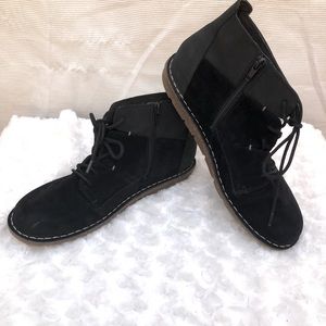 Clarks Collection Black Suede Leather Zip Lace Up Ankle Boot Size 9.5 W